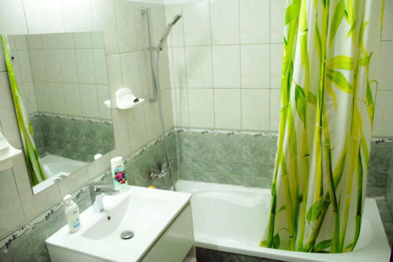 Decebal 1 Premium apartment Bukares Bagian luar foto
