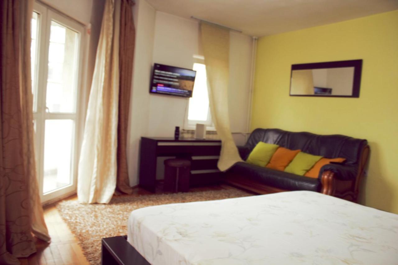 Decebal 1 Premium apartment Bukares Bagian luar foto